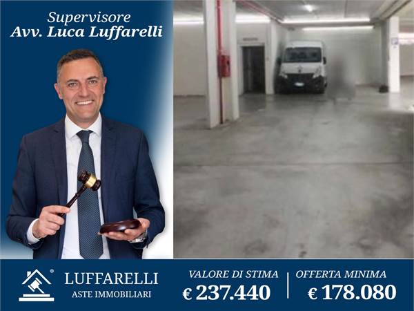 Garage en venta la Roma