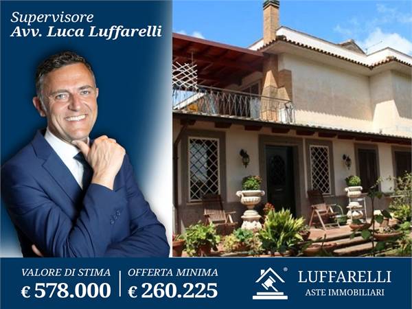 Villa for sale in Roma