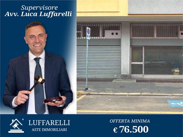 Commercial Premises / Showrooms for sale in Milano